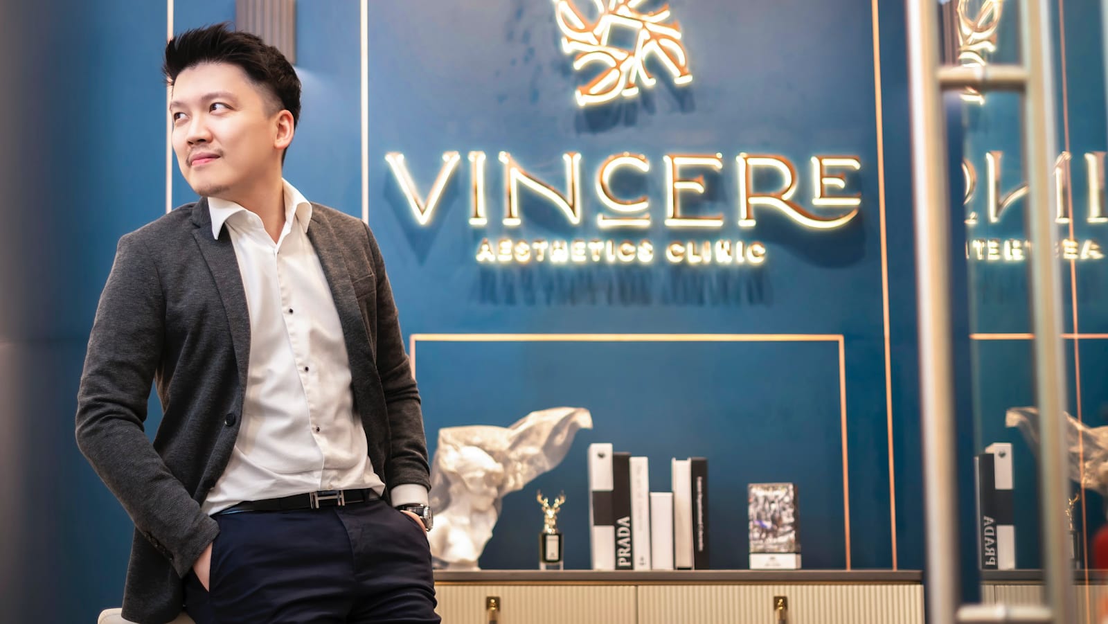 Vincere Clinic private consultation corridor and treatment suites